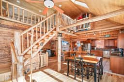 Flowing Waters Log Home - Historic Charm, Modern Comfort - Image 2
