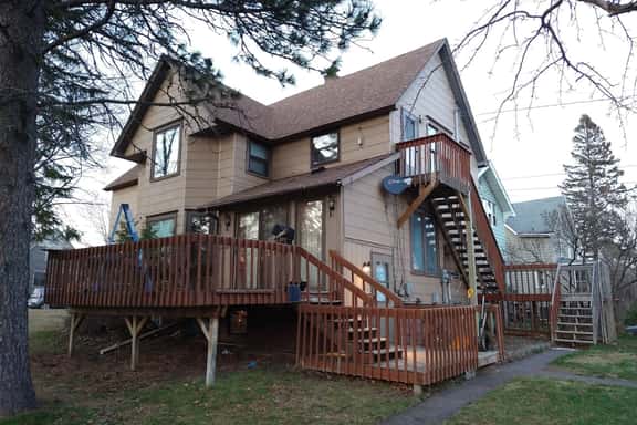 The NorthShore Lofte - Fireplace Haven - Image 1